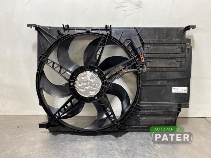 Używane Wentylator BMW X1 (F48) sDrive 20d 2.0 16V Cena € 262,50 Procedura marży oferowane przez Autoparts Pater