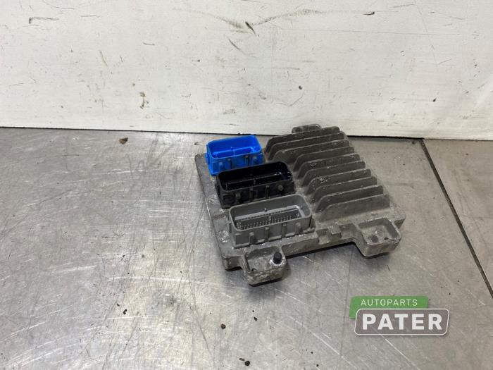 Used Engine management computer Opel Corsa E 1.2 16V Price € 105,00 Margin scheme offered by Autoparts Pater