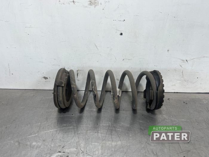 Begagnade Bakre spolfjäder Fiat 500e (332) 42 kWh 3+1 Pris € 26,25 Marginaltabell erbjuds av Autoparts Pater