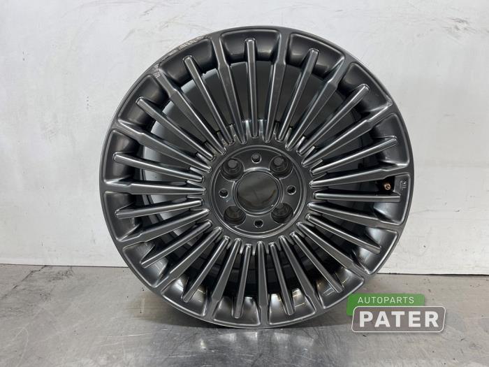 Używane Obrecz Fiat 500e (332) 42 kWh 3+1 Cena € 157,50 Procedura marży oferowane przez Autoparts Pater