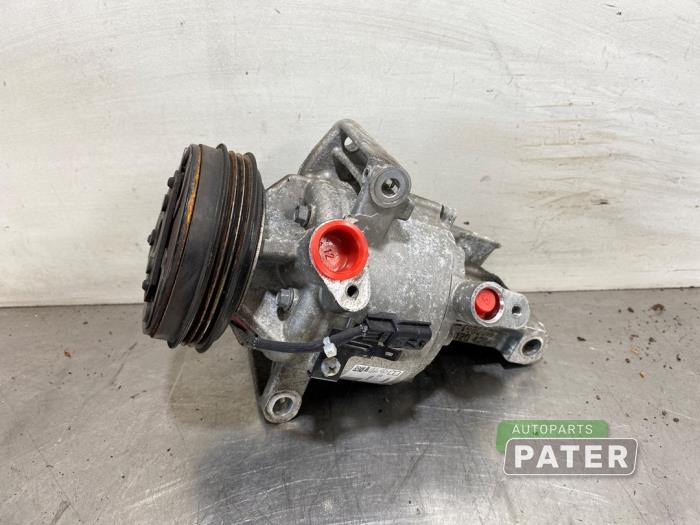 Usagé Compresseur de clim Nissan Micra (K14) 1.0 12V Prix € 131,25 Règlement à la marge proposé par Autoparts Pater
