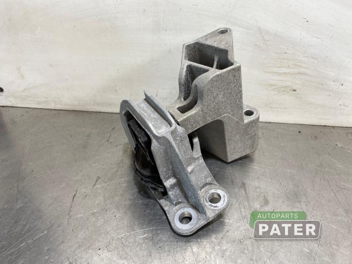 Used Engine mount Nissan Micra (K14) 1.0 12V Price € 26,25 Margin scheme offered by Autoparts Pater
