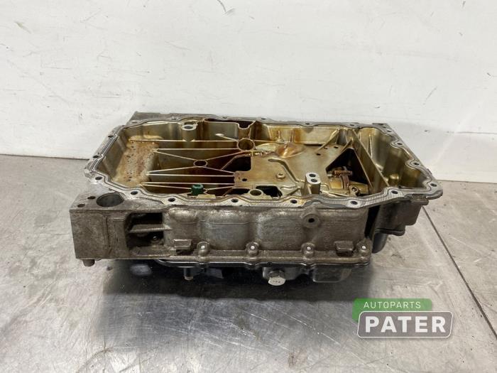 Usagé Couvercle carter Volkswagen Golf VII (AUA) 1.4 TSI 16V Prix € 157,50 Règlement à la marge proposé par Autoparts Pater