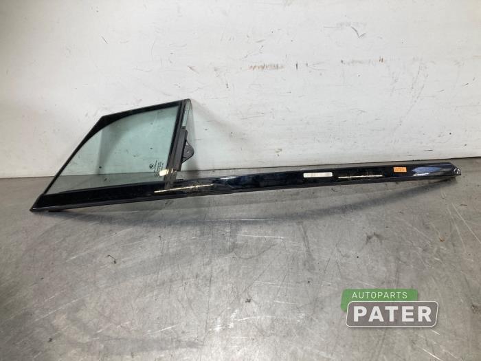 Usados Ventanilla triangular derecha delante BMW i3 (I01) i3 120Ah Precio € 52,50 Norma de margen ofrecido por Autoparts Pater