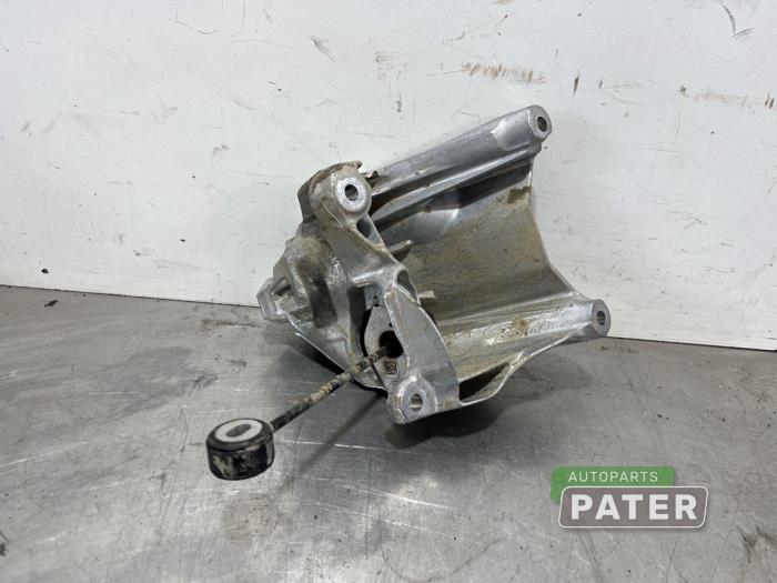 Used Engine mount Audi A4 Avant (B9) 2.0 35 TFSI Mild Hybrid 16V Price € 21,00 Margin scheme offered by Autoparts Pater