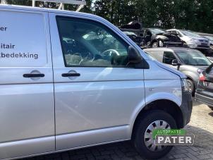Używane Drzwi prawe wersja 2-drzwiowa Volkswagen Transporter T5 2.0 TDI BlueMotion Cena € 254,10 Z VAT oferowane przez Autoparts Pater