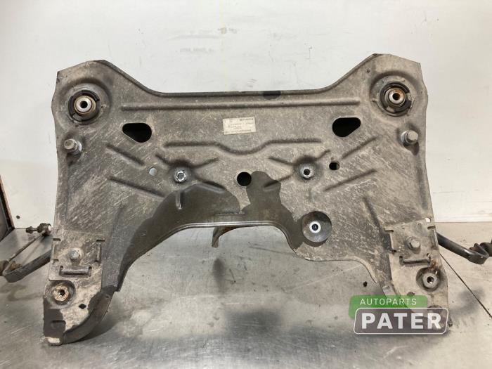 Used Subframe Opel Vivaro 1.6 CDTI 95 Euro 6 Price € 190,58 Inclusive VAT offered by Autoparts Pater