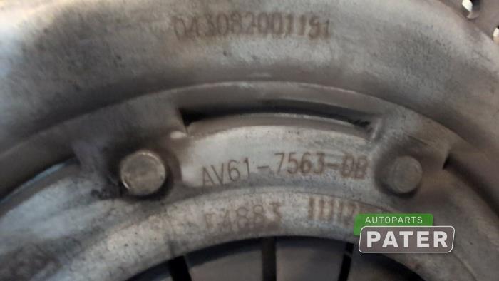 Motor van een Ford Focus 3 Wagon 1.6 Ti-VCT 16V 125 2012