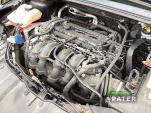 Motor van een Ford Focus 3 Wagon 1.6 Ti-VCT 16V 125 2012