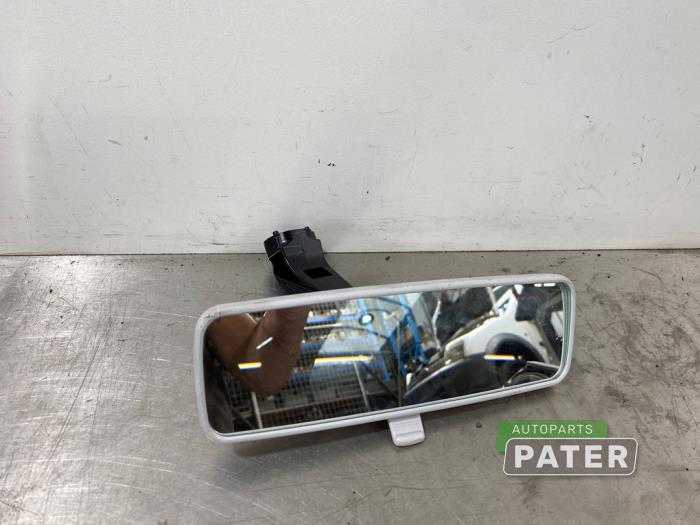 Używane Lusterko wewnetrzne Fiat 500e (332) 42 kWh 3+1 Cena € 26,25 Procedura marży oferowane przez Autoparts Pater