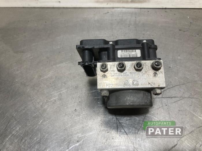 Używane Pompa ABS Opel Corsa D 1.2 16V Cena € 157,50 Procedura marży oferowane przez Autoparts Pater