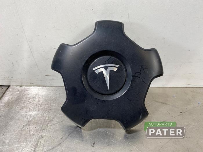 Używane Kolpak Tesla Model 3 Standard RWD Plus, Long Range RWD Cena € 15,75 Procedura marży oferowane przez Autoparts Pater