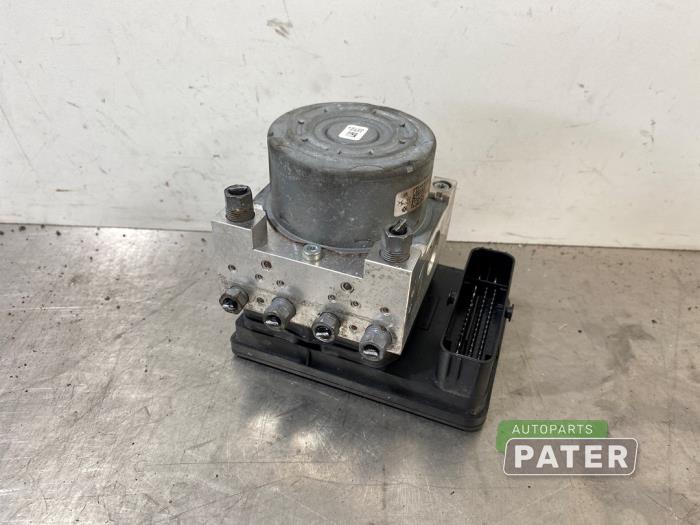 Begagnade ABS-pump Peugeot 208 II (UB/UH/UP) 1.2 Vti 12V PureTech 75 Pris € 105,00 Marginaltabell erbjuds av Autoparts Pater