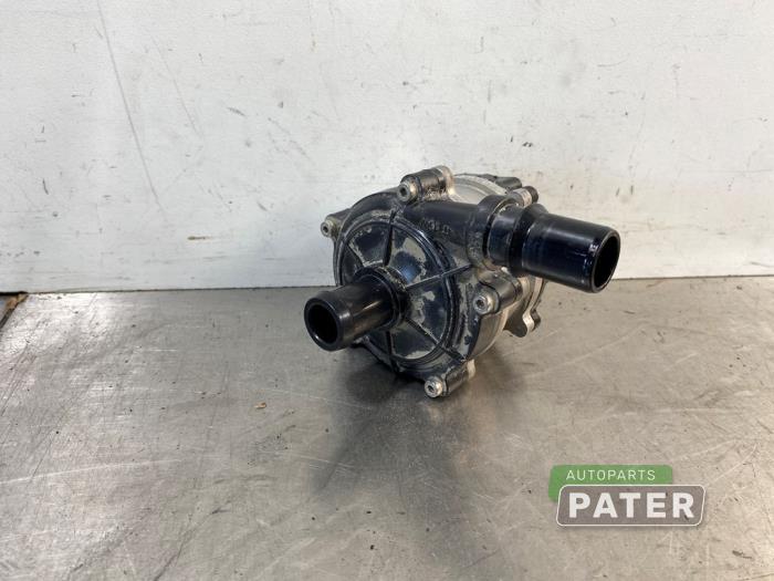 Begagnade Extra vattenpump Kia Niro II (SG2) 1.6 GDI Plug-in Hybrid Pris € 63,00 Marginaltabell erbjuds av Autoparts Pater
