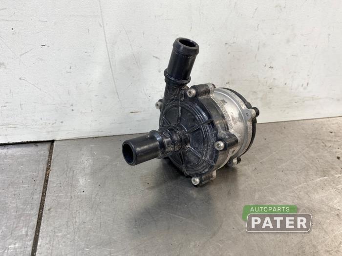Begagnade Extra vattenpump Kia Niro II (SG2) 1.6 GDI Plug-in Hybrid Pris € 63,00 Marginaltabell erbjuds av Autoparts Pater