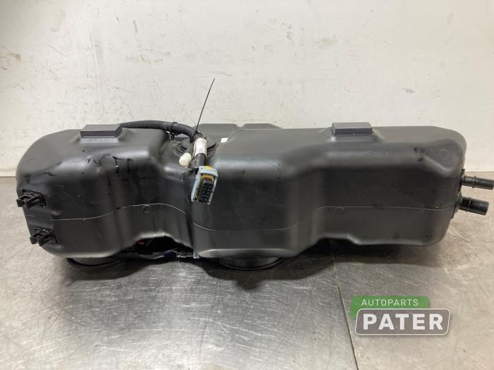 Gebrauchte Adblue Tank Citroen Jumper (U9) 2.2 Blue HDi 140 Preis € 762,30 Mit Mehrwertsteuer angeboten von Autoparts Pater