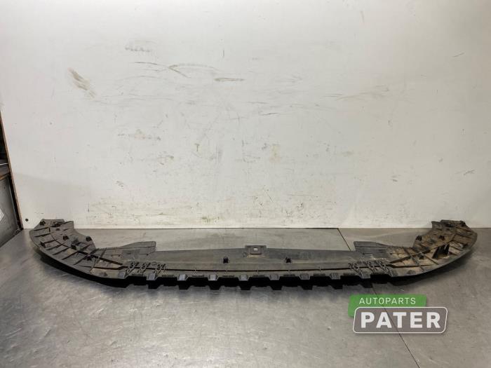 Usados Parachoque placa base Audi Q2 (GAB/GAG) 1.5 35 TFSI 16V Precio € 84,00 Norma de margen ofrecido por Autoparts Pater