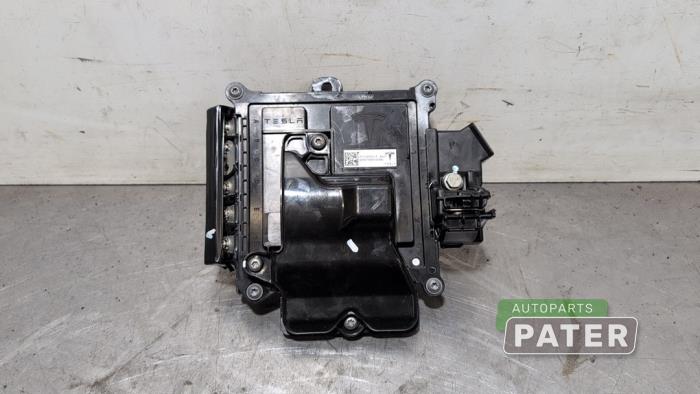 Używane Sterownik tempomatu Tesla Model X 75D Cena € 131,25 Procedura marży oferowane przez Autoparts Pater