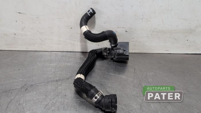 Begagnade Extra vattenpump Citroen Jumper (U9) 2.2 Blue HDi 140 Pris € 63,53 Inklusive moms erbjuds av Autoparts Pater