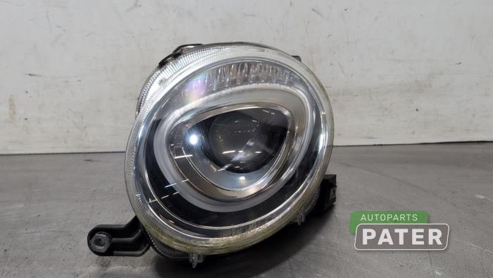 Używane Reflektor lewy Fiat 500 (312) 0.9 TwinAir 85 Cena € 262,50 Procedura marży oferowane przez Autoparts Pater