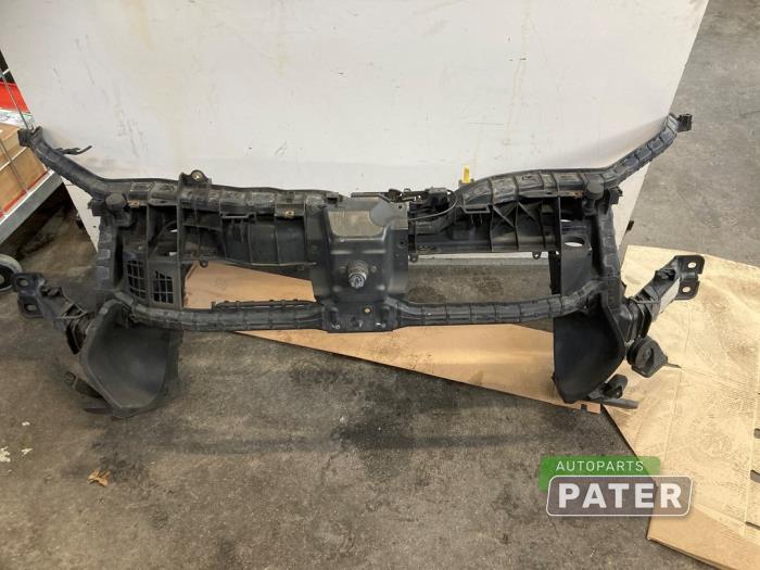 Begagnade Front Ford Transit 2.2 TDCi 16V Pris € 158,81 Inklusive moms erbjuds av Autoparts Pater