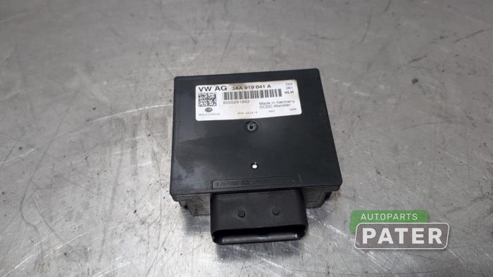Używane DC/CD konwertor Volkswagen Transporter T5 2.0 TDI BlueMotion Cena € 25,41 Z VAT oferowane przez Autoparts Pater