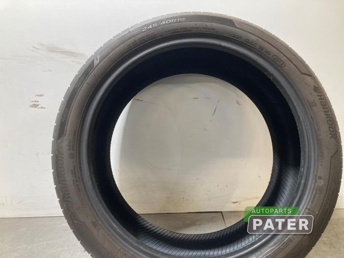 Używane Opona Cena na żądanie oferowane przez Autoparts Pater