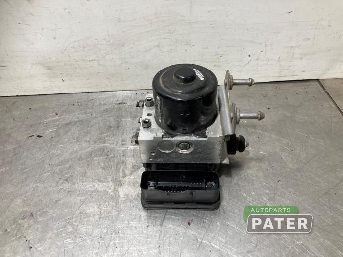 Begagnade ABS-pump Volkswagen Transporter T5 2.0 TDI BlueMotion Pris € 63,53 Inklusive moms erbjuds av Autoparts Pater