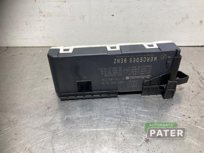 Używane Modul silnika tylnej klapy Mercedes C Estate (S205) C-350 e 2.0 16V Cena € 42,00 Procedura marży oferowane przez Autoparts Pater