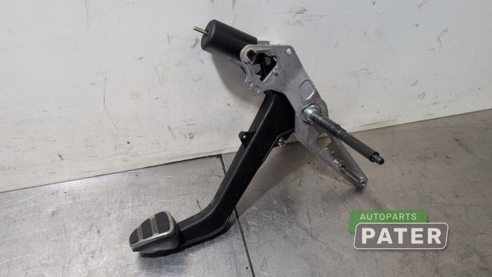 Używane Pedal sprzegla Porsche 911 (997) 3.6 24V Carrera Cena € 47,25 Procedura marży oferowane przez Autoparts Pater