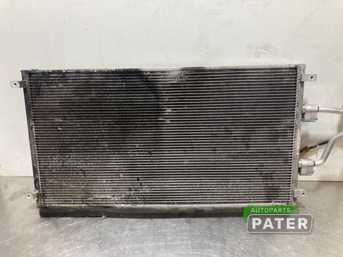 Usagé Radiateur clim Nissan Leaf (ZE1) 39/40kWh Prix € 78,75 Règlement à la marge proposé par Autoparts Pater