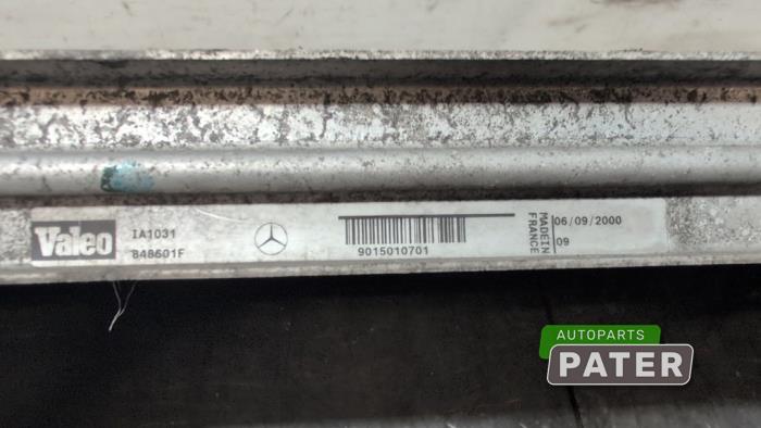Intercooler d'un Mercedes-Benz Sprinter 3t (903) 311 CDI 16V 2000