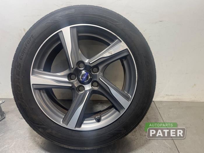 Wheel + tyre Volvo V40 2.0 D2 16V - 31423322 Alloy VOLVO
