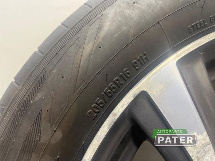 Wheel + tyre Volvo V40 2.0 D2 16V - 31423322 Alloy VOLVO