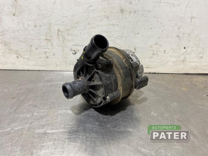 Begagnade Extra vattenpump MG ZS EV Pris € 47,25 Marginaltabell erbjuds av Autoparts Pater