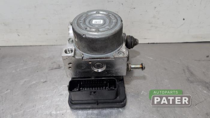 Używane Pompa ABS Hyundai i10 (B5) 1.0 12V Cena € 42,00 Procedura marży oferowane przez Autoparts Pater