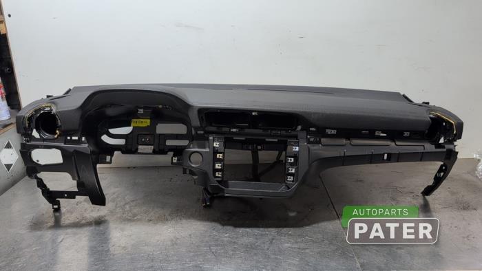 Używane Panel MG ZS EV Cena € 420,00 Procedura marży oferowane przez Autoparts Pater