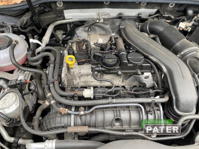 Engine from a Volkswagen Passat Variant (3G5) 1.5 TSI 16V 2019