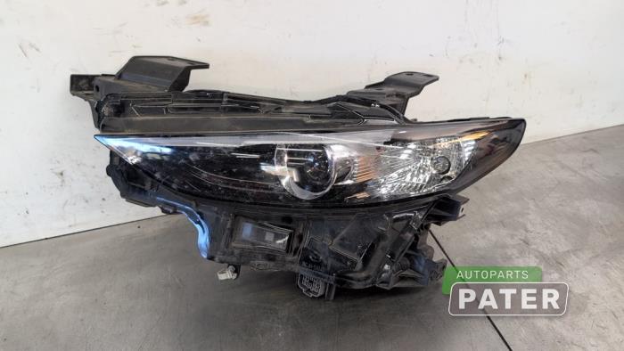 Gebrauchte Scheinwerfer links Mazda 3 (BP) 2.0 SkyActiv-G 122 M Hybrid 16V Preis € 630,00 Margenregelung angeboten von Autoparts Pater