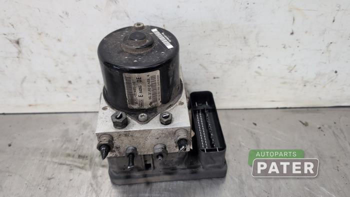 Begagnade ABS-pump Ford Fiesta 6 (JA8) 1.25 16V Pris € 105,00 Marginaltabell erbjuds av Autoparts Pater