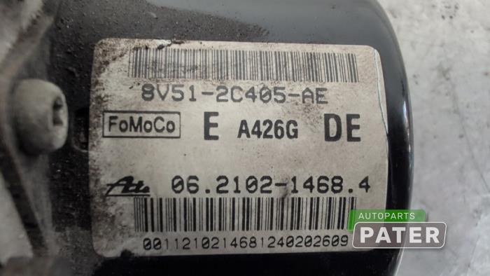 Bloc ABS d'un Ford Fiesta 6 (JA8) 1.25 16V 2010