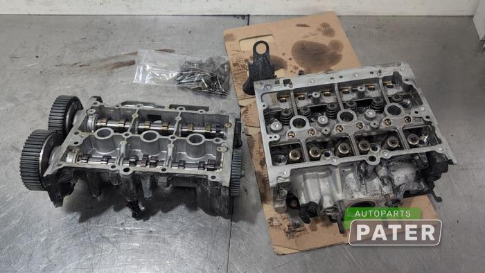 Begagnade Topplock Volkswagen Polo VI (AW1) 1.0 TSI 12V Pris € 367,50 Marginaltabell erbjuds av Autoparts Pater