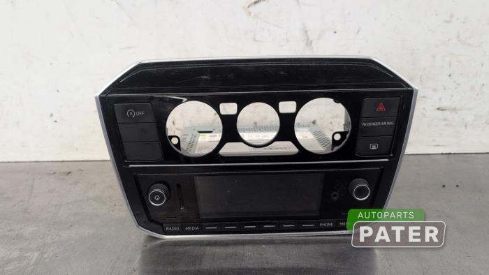 Używane Radio Volkswagen Up! (121) 1.0 12V 60 Cena € 131,25 Procedura marży oferowane przez Autoparts Pater