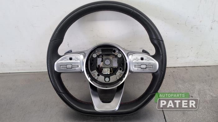 Begagnade Ratt Mercedes CLA (118.3) 1.3 CLA-200 Turbo 16V Pris € 105,00 Marginaltabell erbjuds av Autoparts Pater