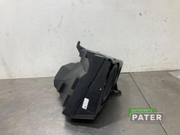 Używane Subwoofer Tesla Model 3 Long Range, Performance AWD Cena € 94,50 Procedura marży oferowane przez Autoparts Pater