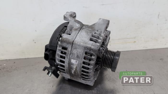 Dynamo van een BMW X1 (E84) xDrive 20i 2.0 16V Twin Power Turbo 2012