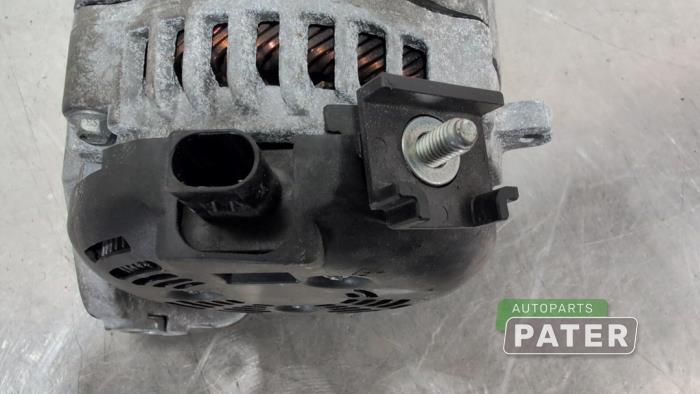 Dynamo van een BMW X1 (E84) xDrive 20i 2.0 16V Twin Power Turbo 2012