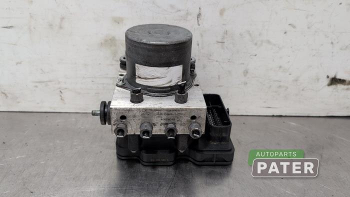 Używane Pompa ABS Opel Crossland (X) 1.2 12V Cena € 136,50 Procedura marży oferowane przez Autoparts Pater