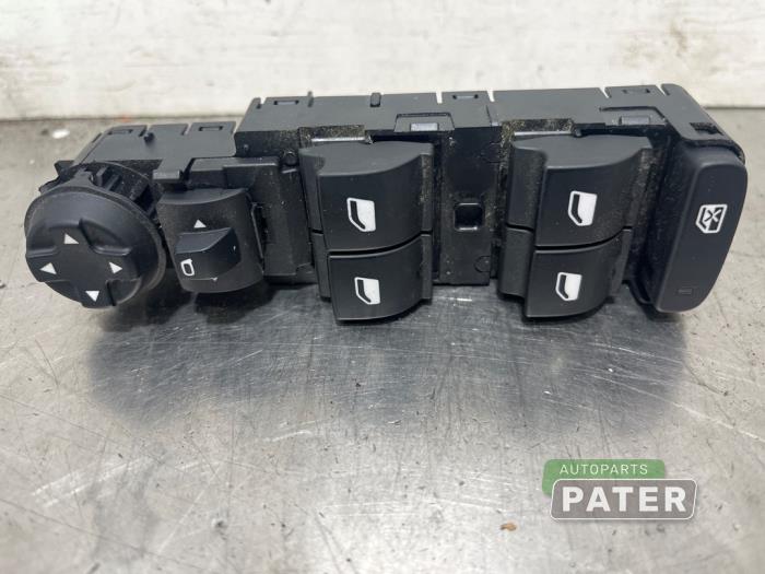 Usados Interruptor combinado de ventanillas Opel Crossland (X) 1.2 12V Precio € 36,75 Norma de margen ofrecido por Autoparts Pater