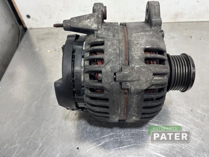 Gebrauchte Dynamo Volkswagen Transporter T5 1.9 TDi Preis € 38,12 Mit Mehrwertsteuer angeboten von Autoparts Pater